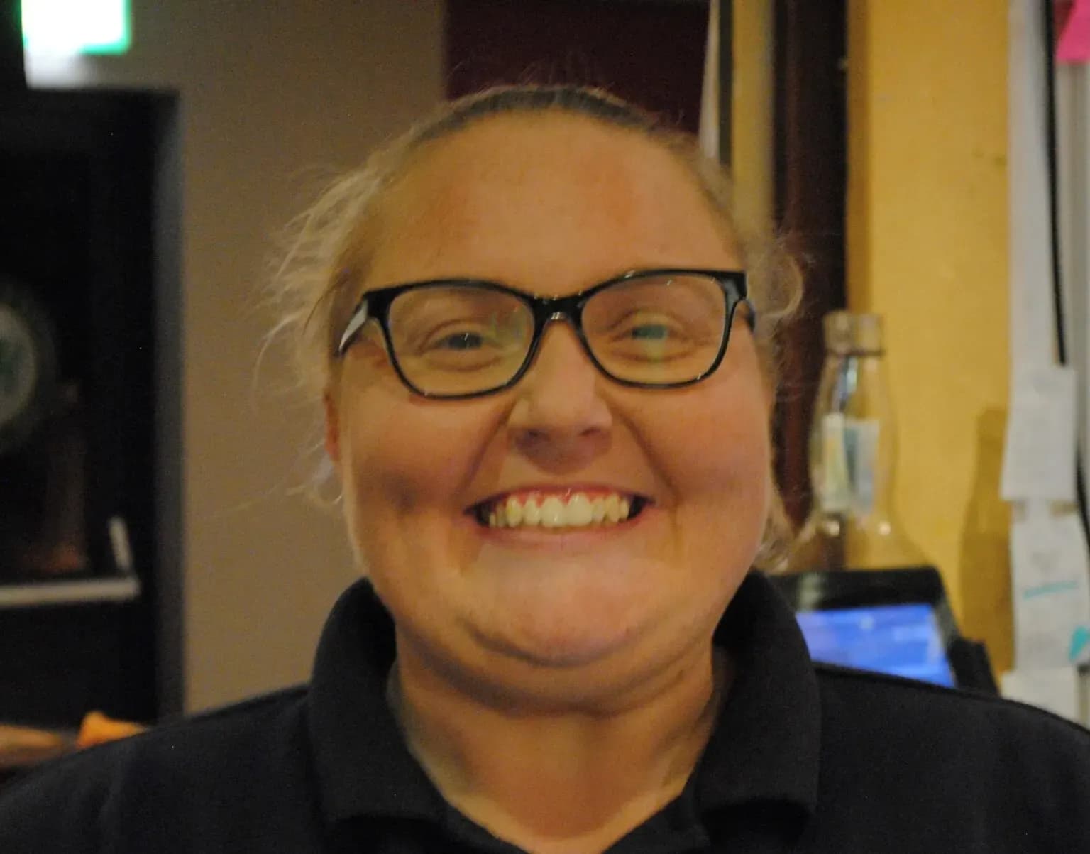 Helen, Bar Staff